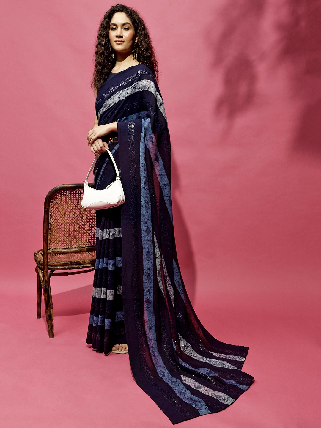 Understanding the Appeal of Designer Crepe Sarees in Contemporary Fashion | Zupyak
