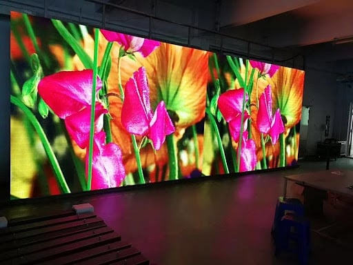 Why Do Event Planners Prefer Narrow Bezel Displays?