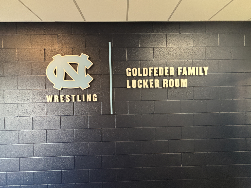 How Do Commercial Signs Richmond VA Stand Out Professionally?