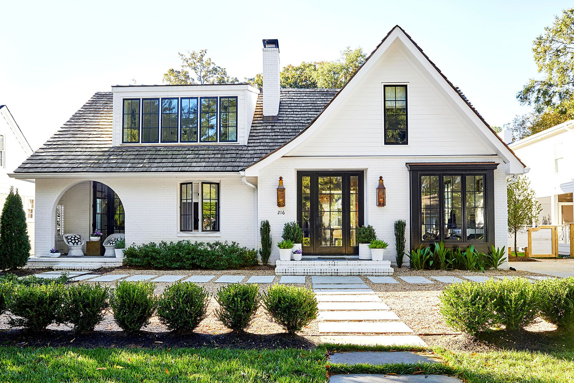 The Ultimate Guide to Home Siding Renovations for Energy Efficiency and Curb Appeal