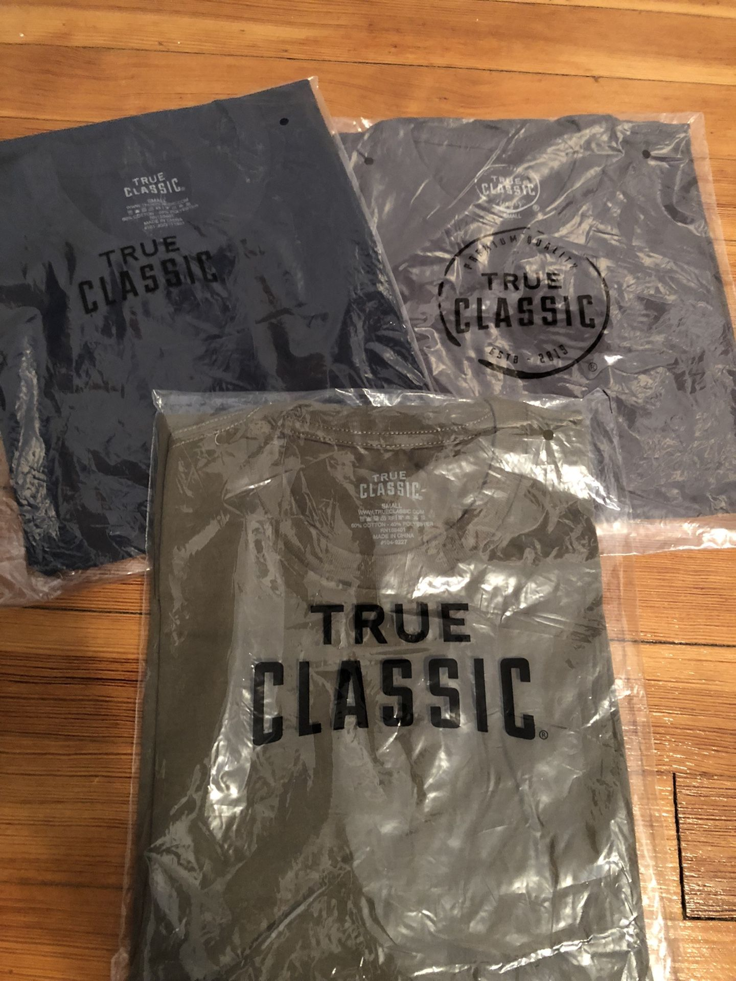 How to Style a T-Shirt for Any Occasion